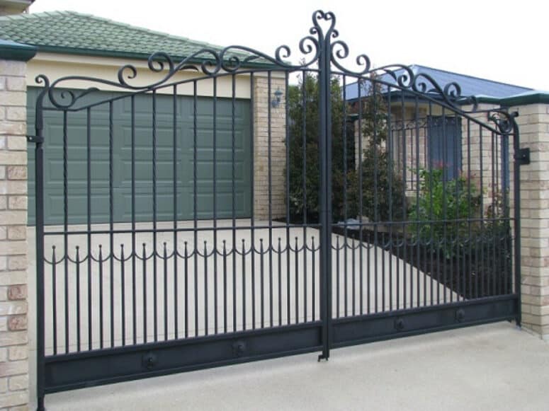 Wrought Iron Entrance Gates - Design Layers